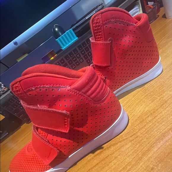 Women’s Nike Flystepper 2K3 Red mid shoes 💥 - Picture 5 of 9